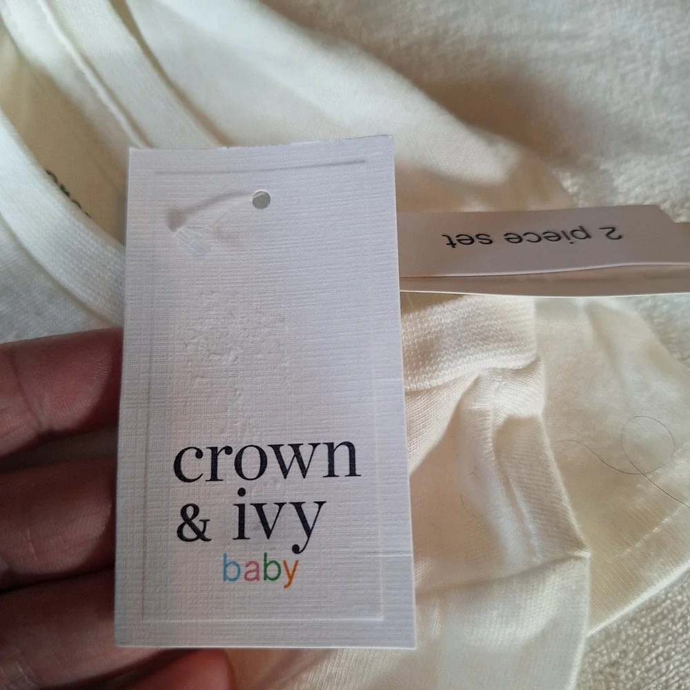Crown & Ivy Penguin Forest Elm 3M 2 Piece Set Winter‎ Christmas Pictures